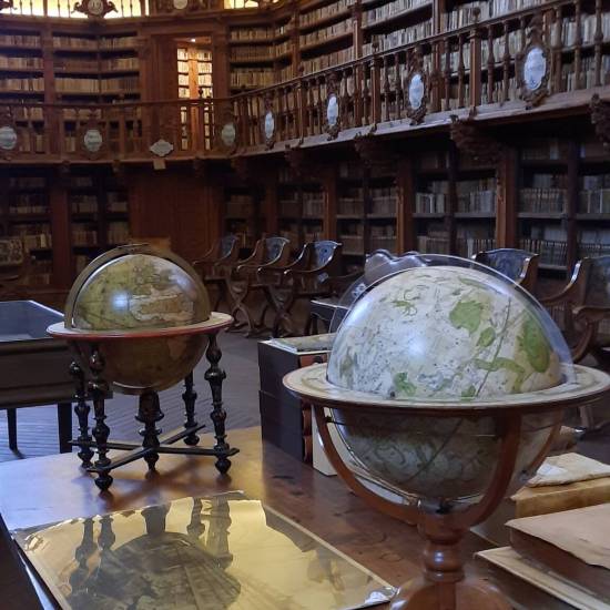 Biblioteca histórica de la Universidad de Salamanca - Visita guiada universitaria